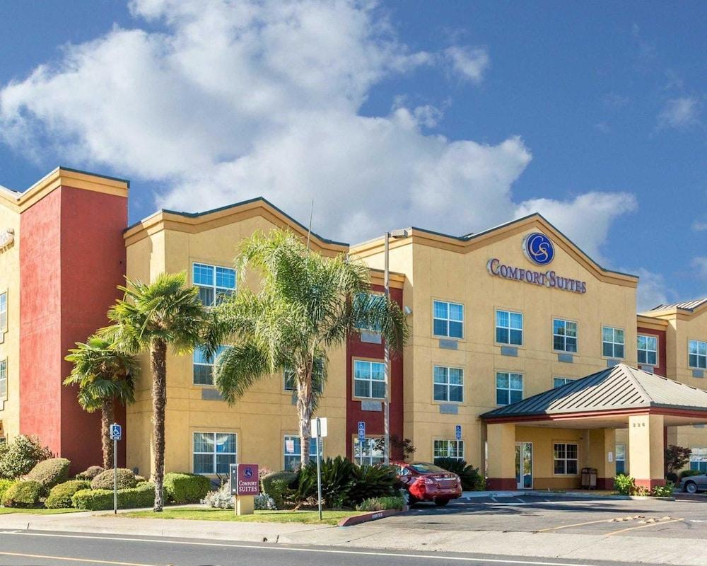 Comfort Suites Downtown サクラメント エクステリア 写真