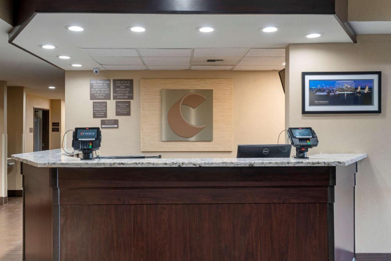 Comfort Suites Downtown サクラメント エクステリア 写真