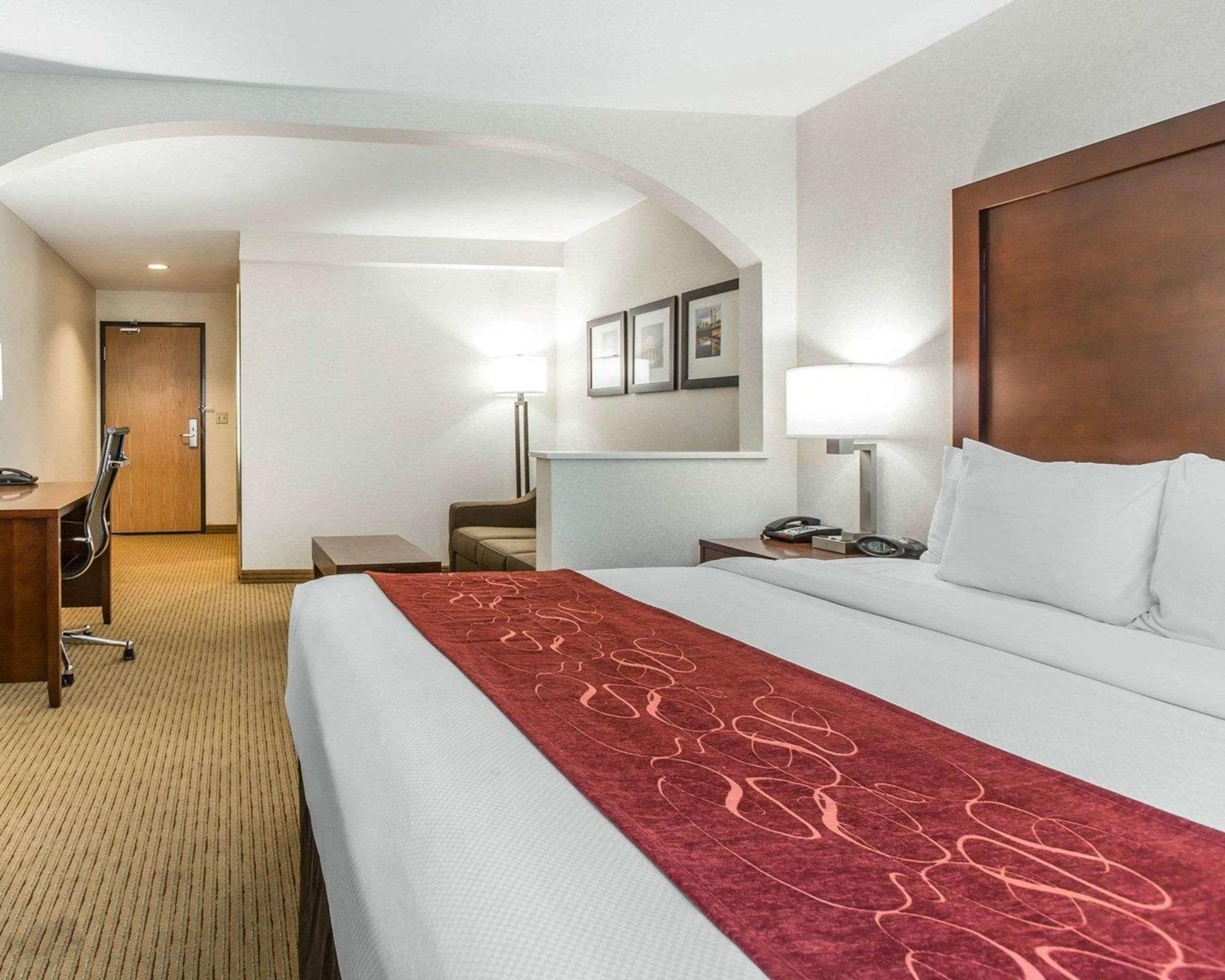 Comfort Suites Downtown サクラメント エクステリア 写真