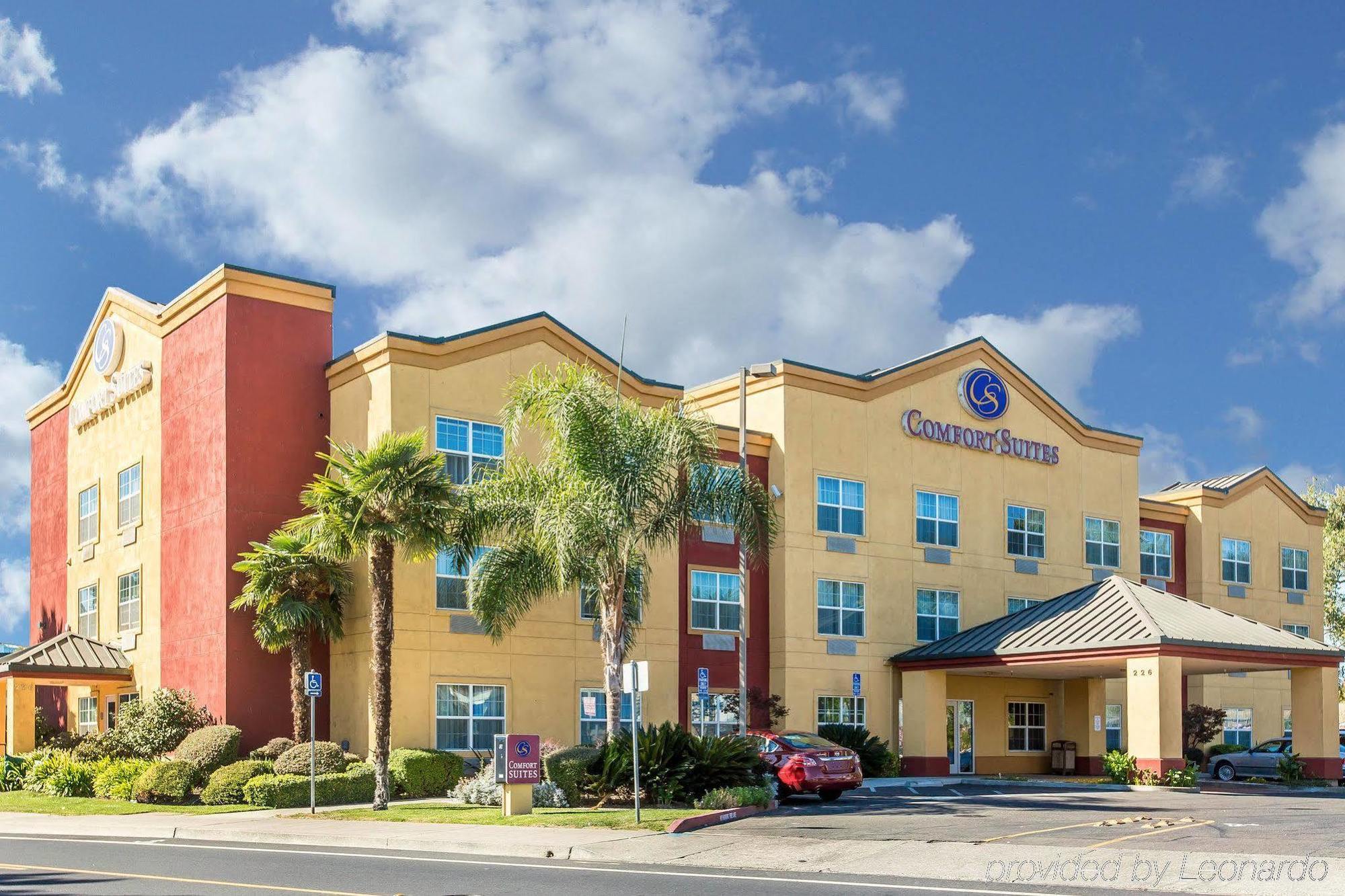 Comfort Suites Downtown サクラメント エクステリア 写真